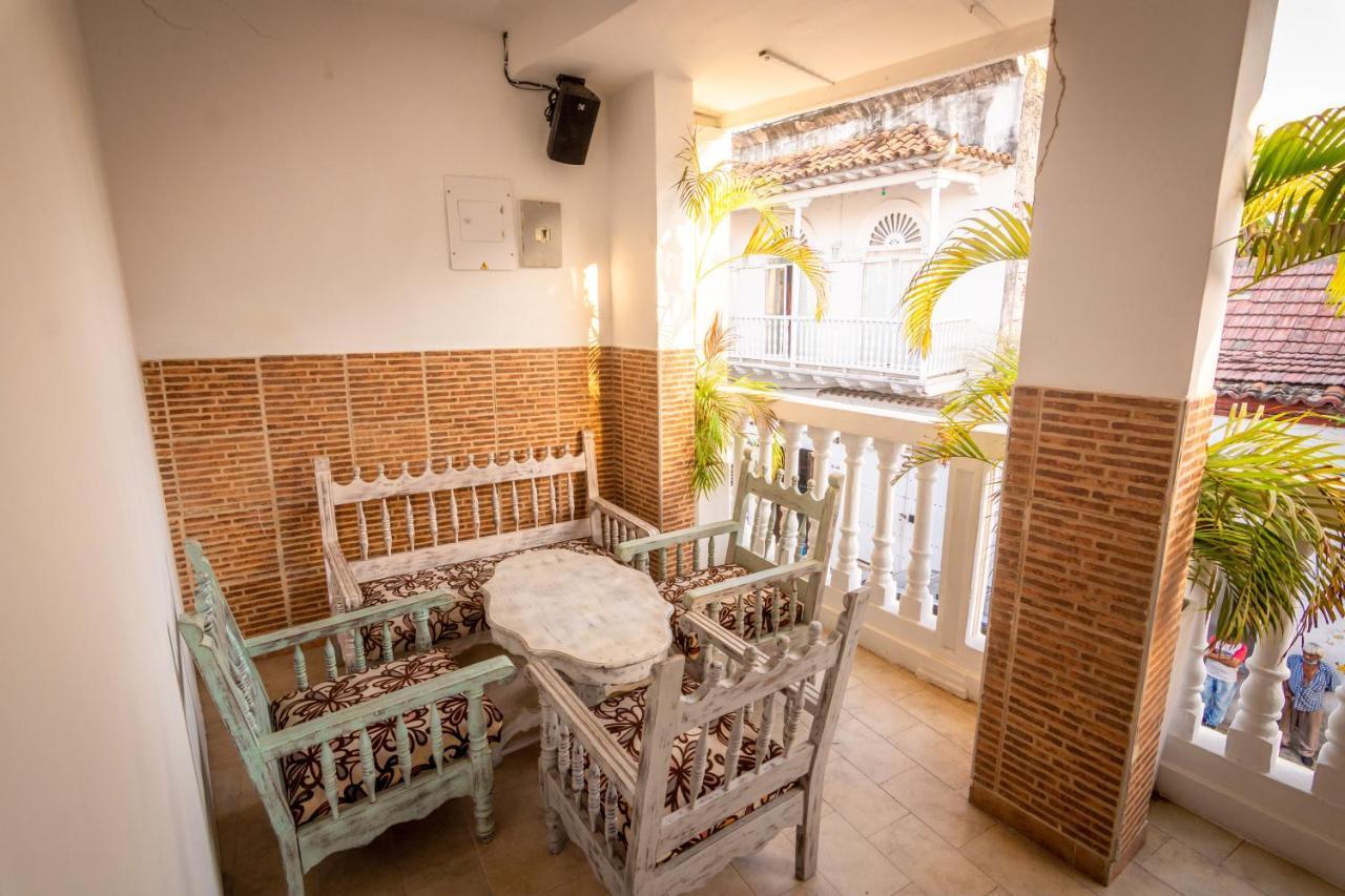 Hotel Mangata Картахена Экстерьер фото