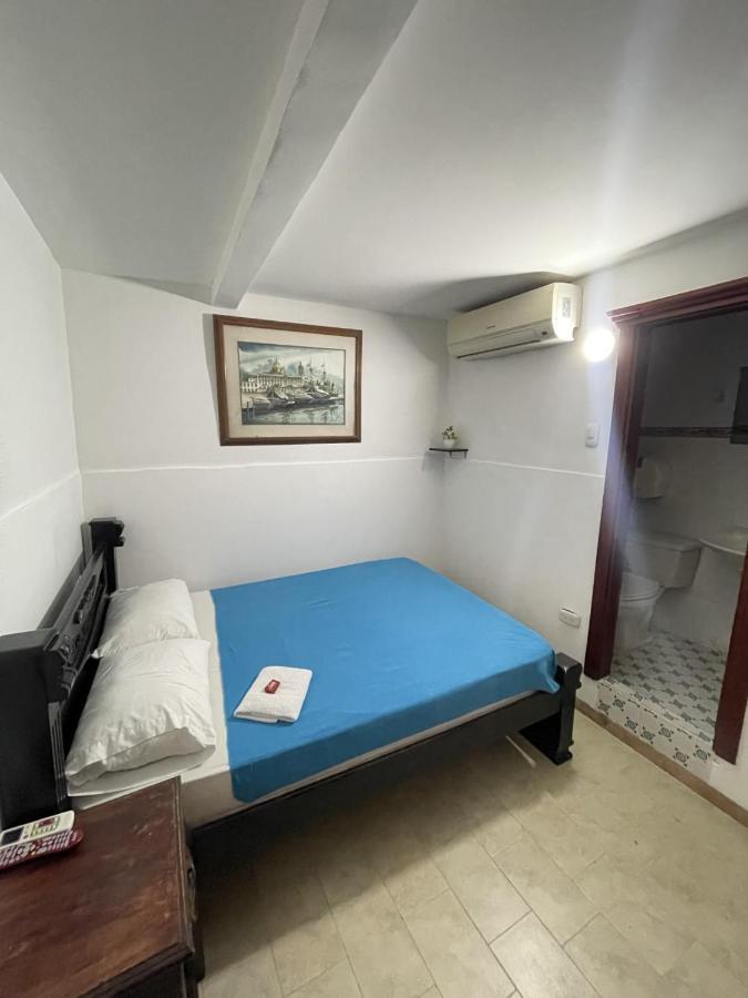 Hotel Mangata Картахена Экстерьер фото